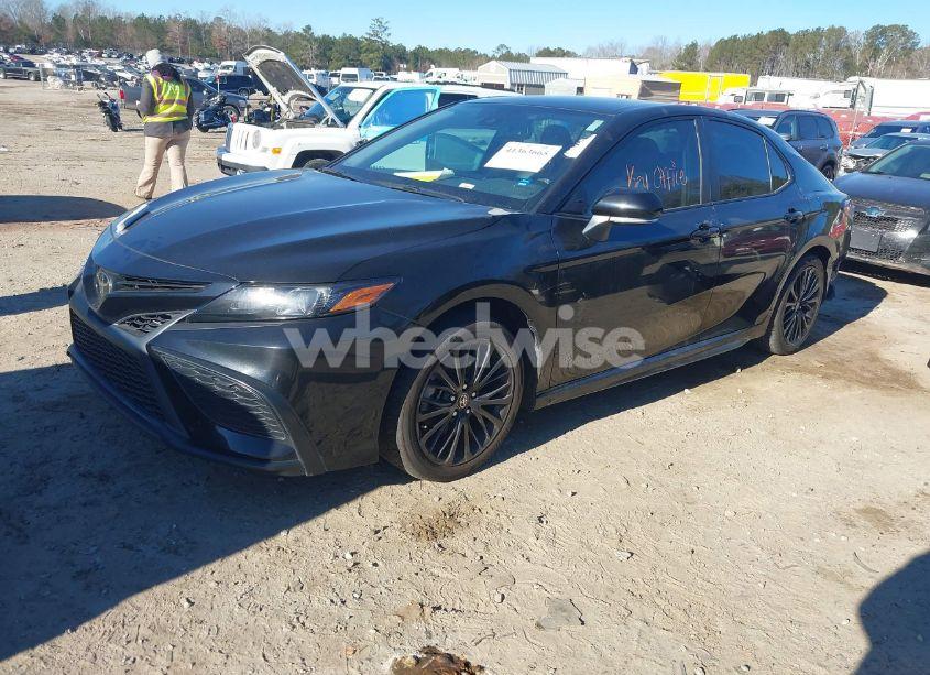 Photo 2 of 2022 Toyota Camry SE NIGHTSHADE EDITION (VIN 4T1T11AK4NU032719)