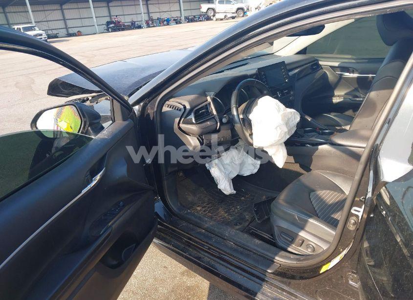 Photo 5 of 2022 Toyota Camry SE (VIN 4T1T11AK4NU046393)