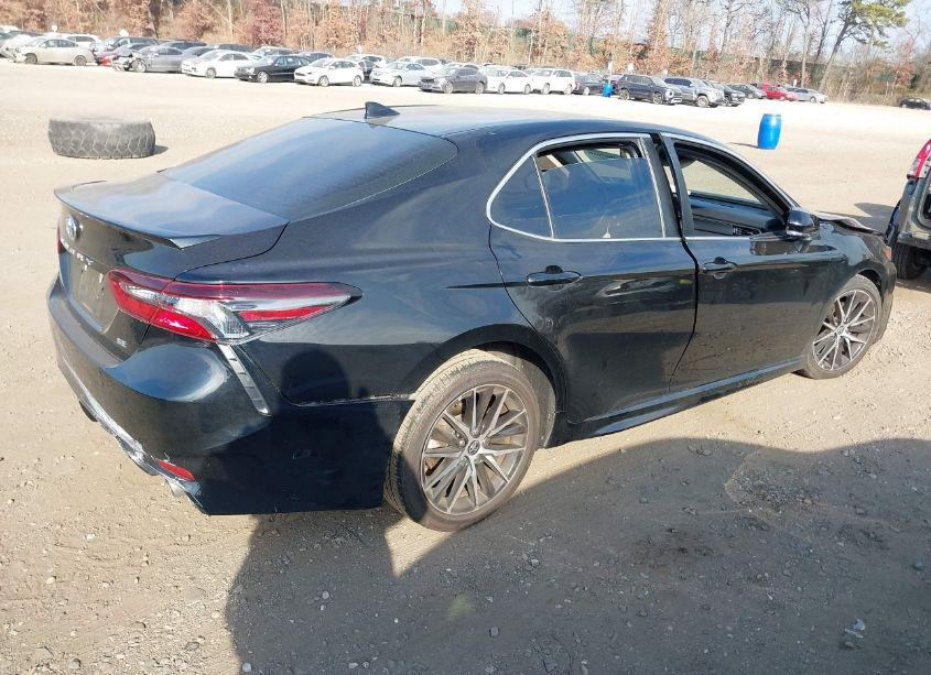 Photo 4 of 2022 Toyota Camry SE (VIN 4T1T11AK4NU048550)