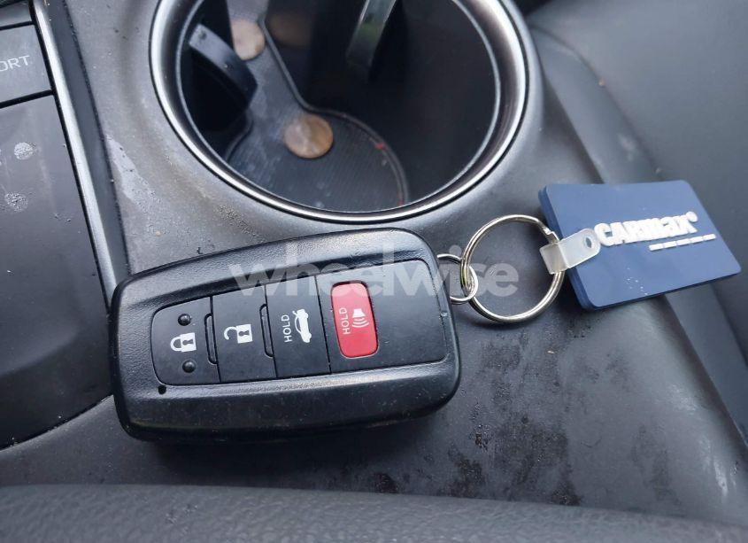 Photo 11 of 2022 Toyota Camry SE (VIN 4T1T11AK4NU673773)