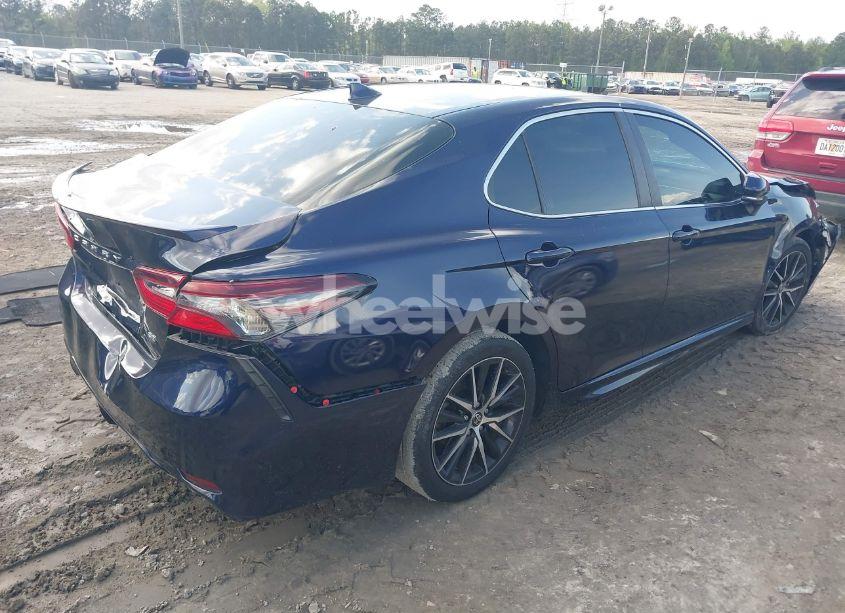 Photo 4 of 2022 Toyota Camry SE (VIN 4T1T11AK4NU673773)