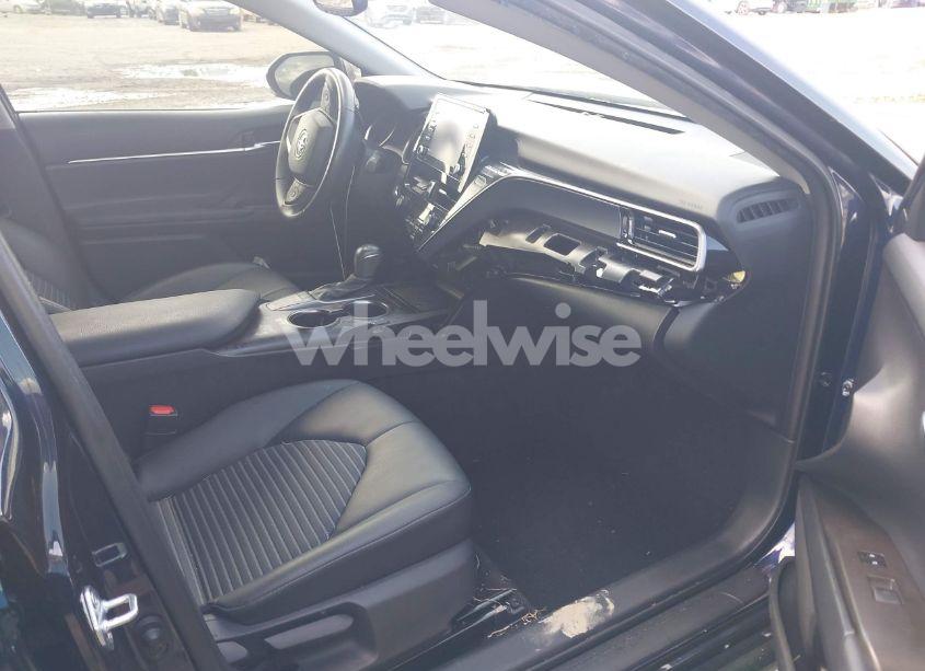 Photo 5 of 2022 Toyota Camry SE (VIN 4T1T11AK4NU673773)