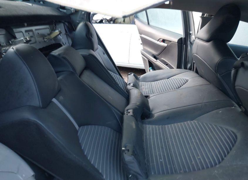 Photo 8 of 2022 Toyota Camry SE (VIN 4T1T11AK4NU701958)