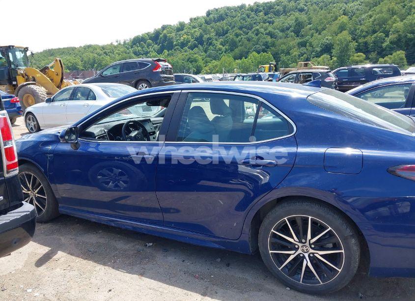 Photo 14 of 2023 Toyota Camry SE (VIN 4T1T11AK4PU146187)