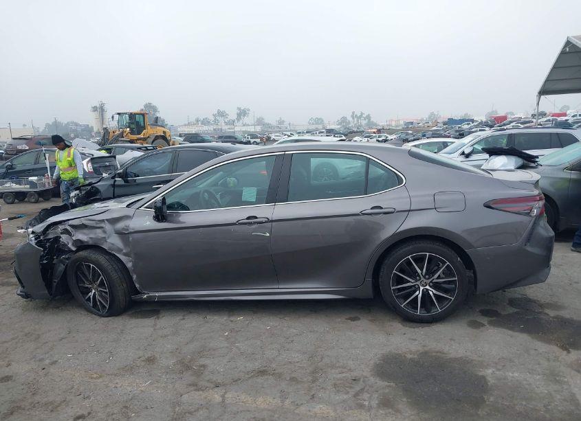 Photo 14 of 2023 Toyota Camry SE (VIN 4T1T11AK4PU788571)