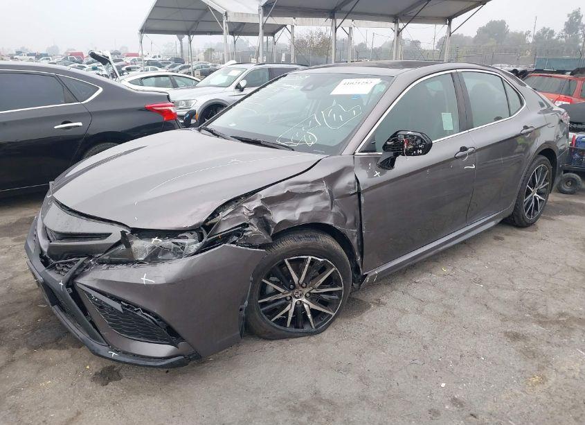Photo 2 of 2023 Toyota Camry SE (VIN 4T1T11AK4PU788571)