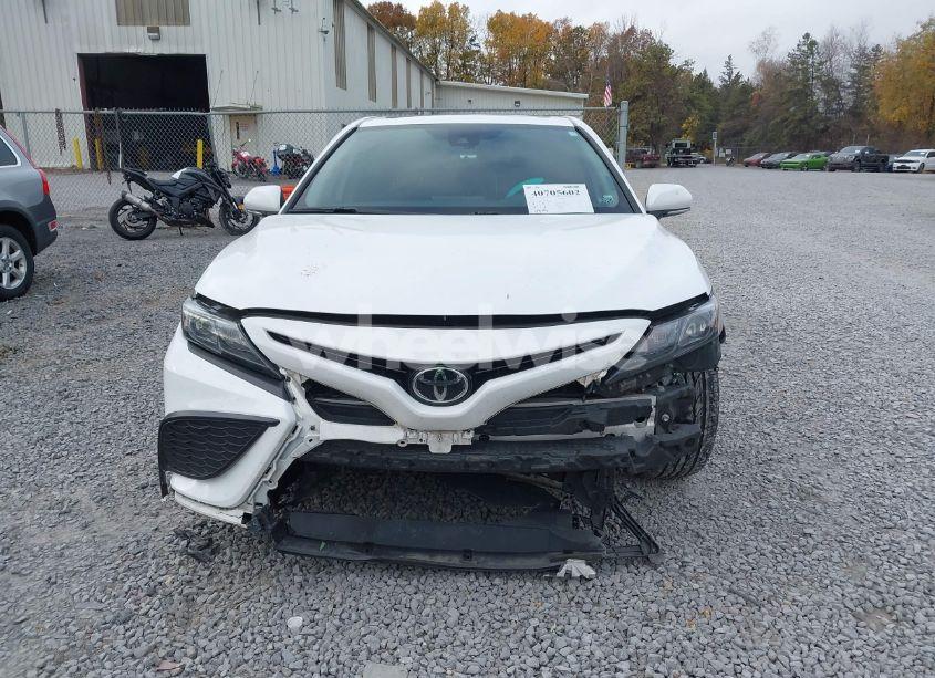 Photo 12 of 2021 Toyota Camry SE (VIN 4T1T11AK5MU556041)
