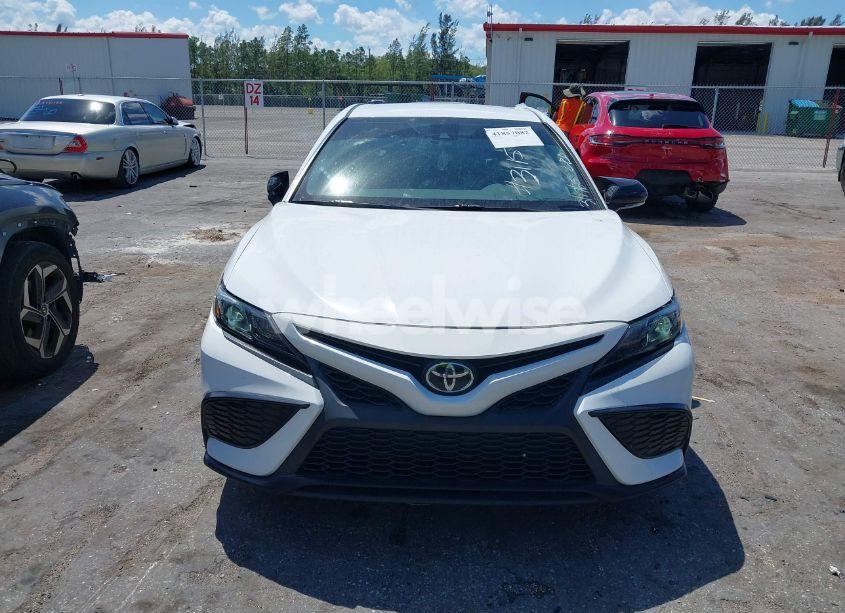 Photo 12 of 2021 Toyota Camry SE (VIN 4T1T11AK5MU573115)