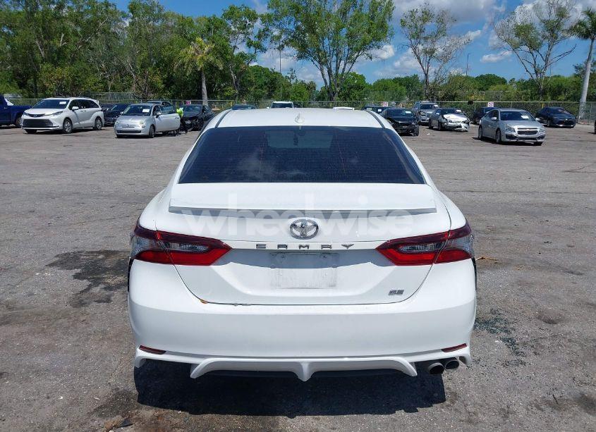 Photo 16 of 2021 Toyota Camry SE (VIN 4T1T11AK5MU573115)