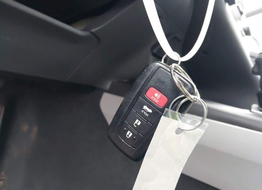 Photo 11 of 2021 Toyota Camry SE (VIN 4T1T11AK5MU605254)