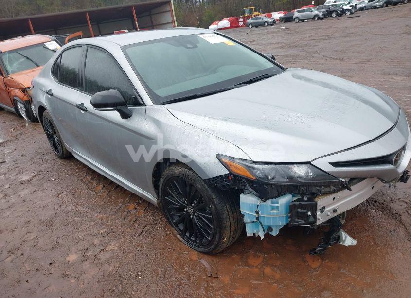 2022 Toyota Camry SE NIGHTSHADE EDITION (VIN 4T1T11AK5NU050971) main photo