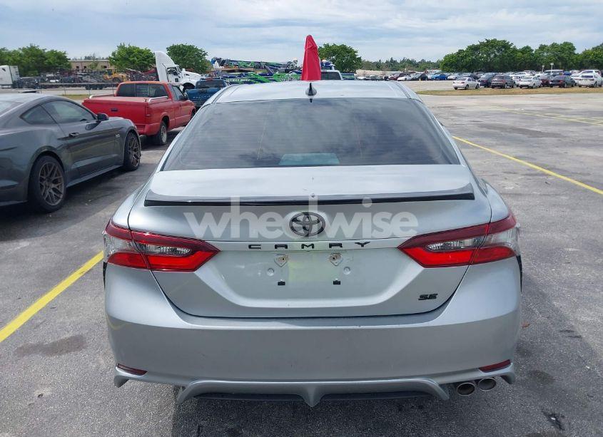 Photo 16 of 2022 Toyota Camry SE NIGHTSHADE EDITION (VIN 4T1T11AK5NU054034)