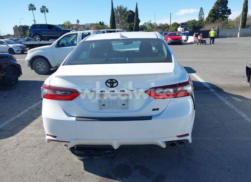 Photo 16 of 2022 Toyota Camry SE (VIN 4T1T11AK5NU065597)