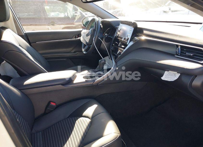 Photo 5 of 2022 Toyota Camry SE (VIN 4T1T11AK5NU065597)