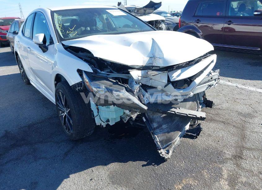 Photo 6 of 2022 Toyota Camry SE (VIN 4T1T11AK5NU065597)