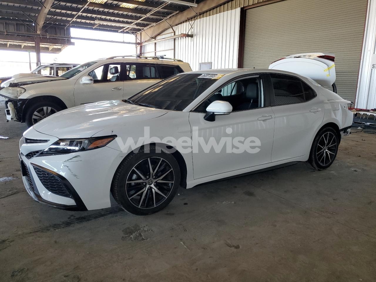 2022 TOYOTA CAMRY SE (VIN 4T1T11AK5NU635503) main photo