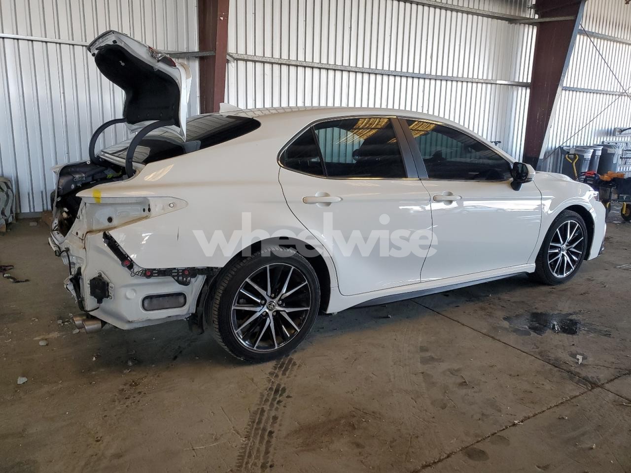 Photo 3 of 2022 TOYOTA CAMRY SE (VIN 4T1T11AK5NU635503)