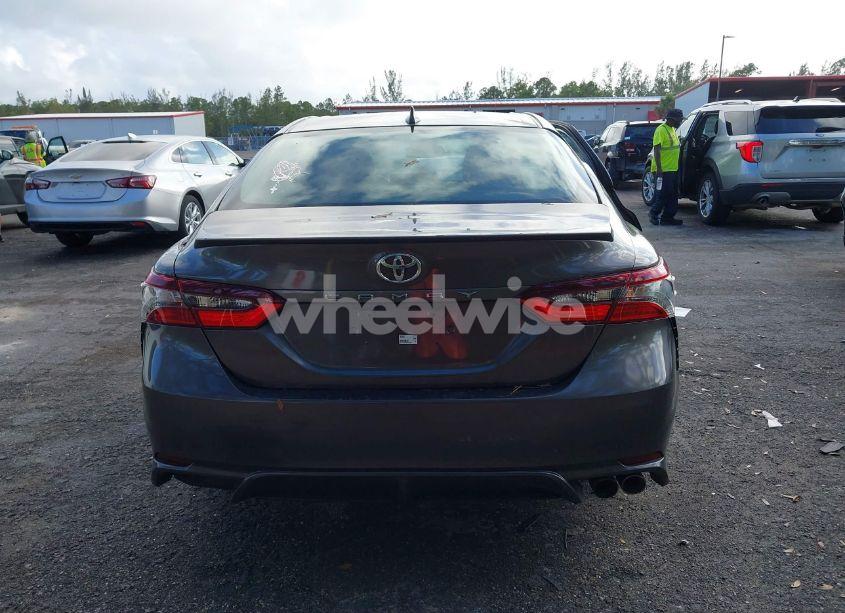 Photo 17 of 2022 Toyota Camry SE (VIN 4T1T11AK5NU645660)