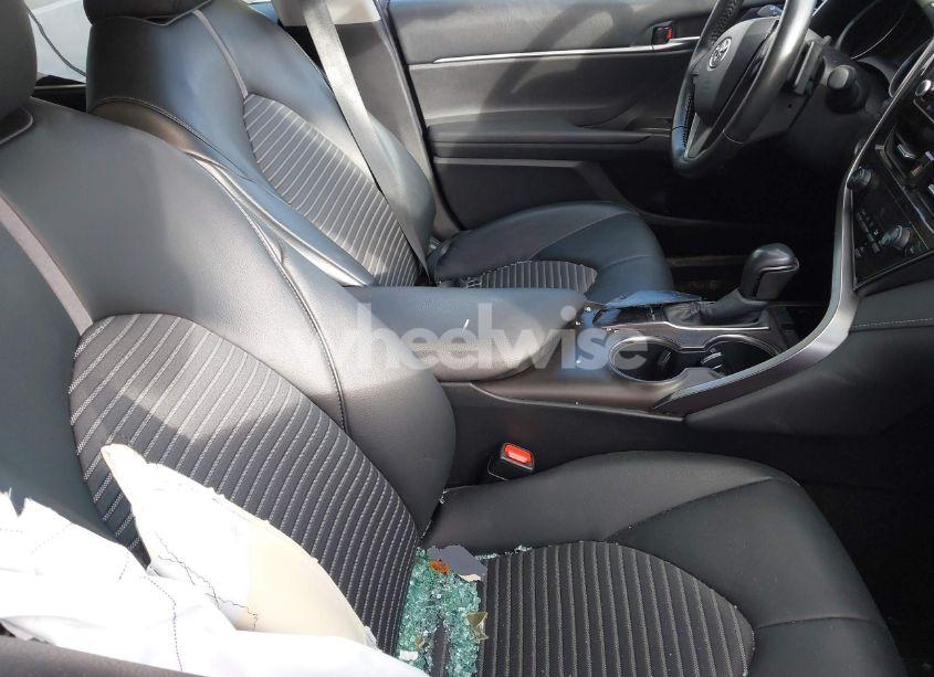 Photo 5 of 2022 Toyota Camry SE (VIN 4T1T11AK5NU645660)