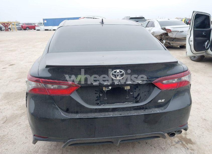 Photo 16 of 2022 Toyota Camry SE (VIN 4T1T11AK5NU702326)