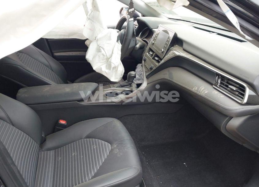 Photo 5 of 2022 Toyota Camry SE (VIN 4T1T11AK5NU702326)