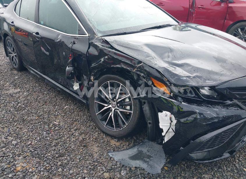 Photo 6 of 2022 Toyota Camry SE (VIN 4T1T11AK5NU717800)