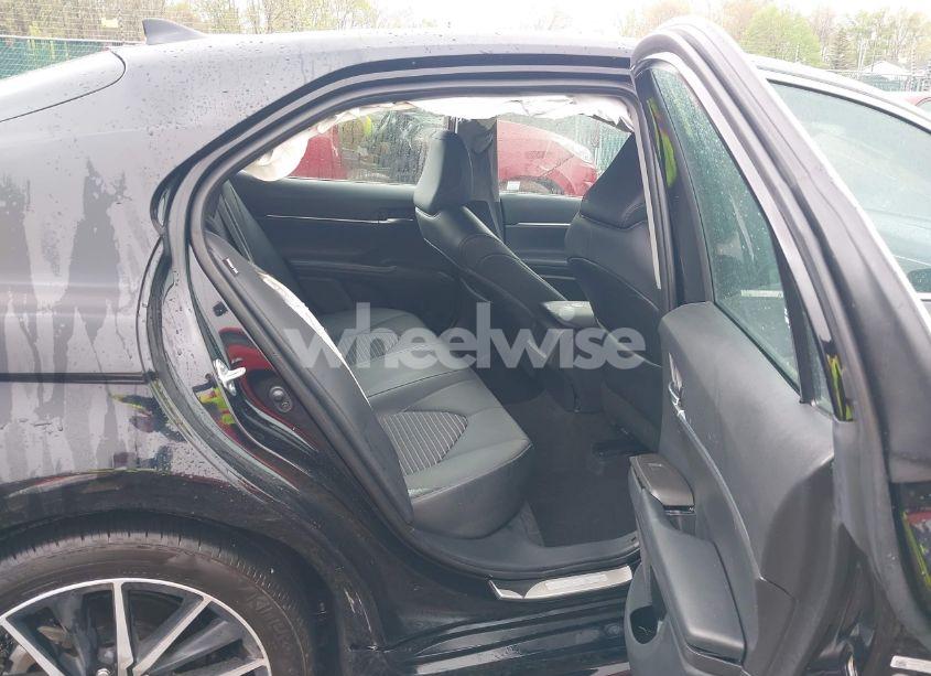 Photo 8 of 2022 Toyota Camry SE (VIN 4T1T11AK5NU717800)