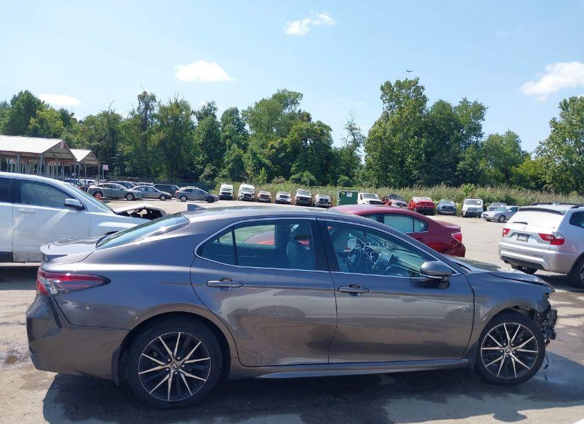 Photo 14 of 2023 Toyota Camry SE (VIN 4T1T11AK5PU158302)