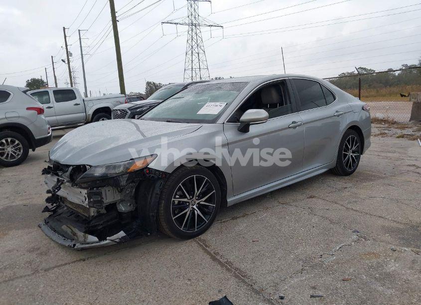 Photo 2 of 2023 Toyota Camry SE (VIN 4T1T11AK5PU826843)