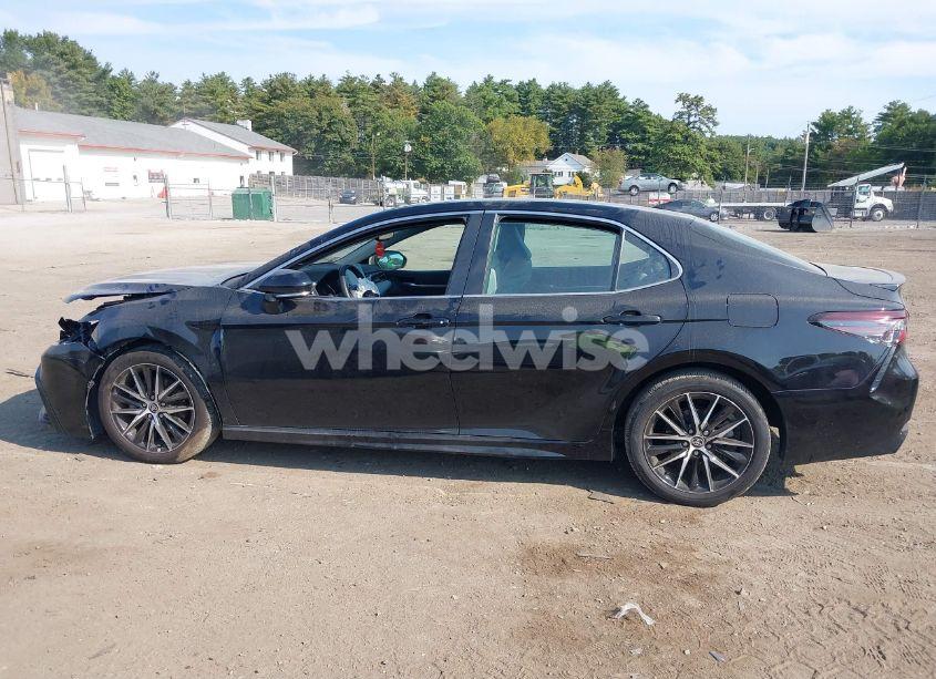 Photo 13 of 2023 Toyota Camry SE (VIN 4T1T11AK5PU835963)