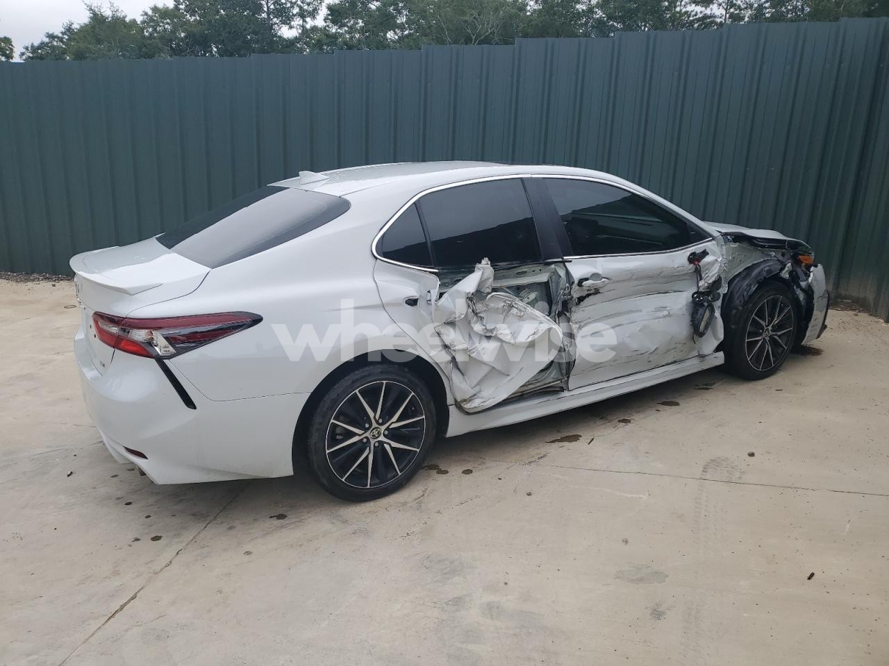 Photo 3 of 2024 TOYOTA CAMRY SE NIGHT SHADE (VIN 4T1T11AK5RU243384)