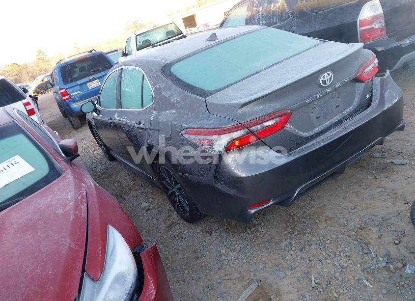 Photo 3 of 2024 Toyota Camry SE (VIN 4T1T11AK5RU847811)