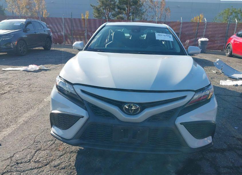 Photo 13 of 2022 Toyota Camry SE (VIN 4T1T11AK6NU034021)