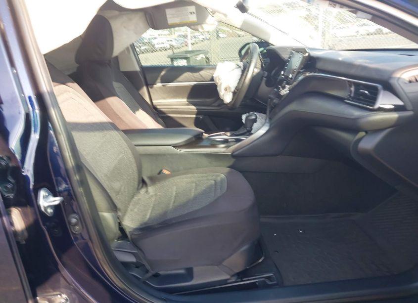 Photo 5 of 2022 Toyota Camry SE (VIN 4T1T11AK6NU073904)