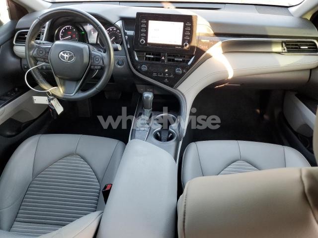 Photo 4 of 2022 TOYOTA CAMRY SE (VIN 4T1T11AK6NU635672)