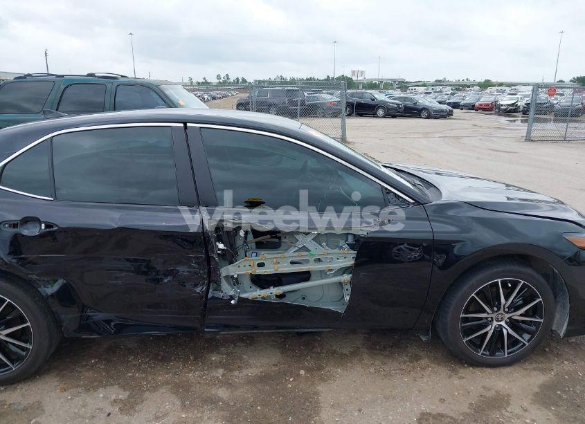 Photo 14 of 2024 Toyota Camry SE (VIN 4T1T11AK6RU865878)