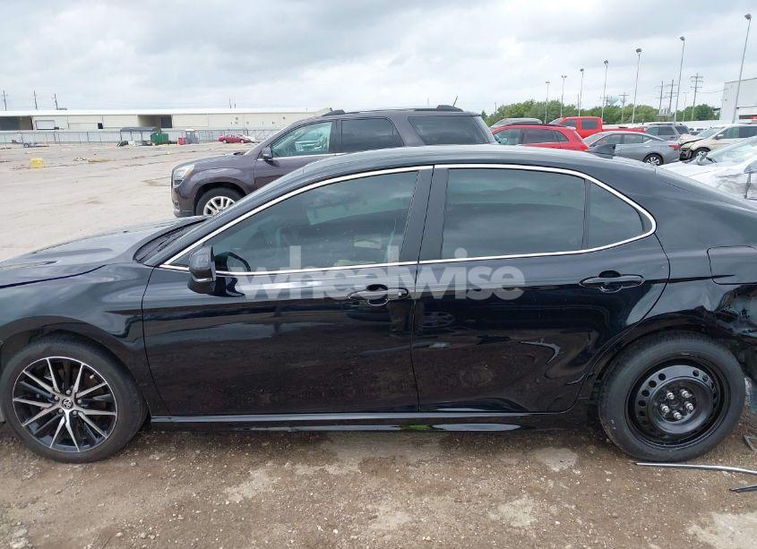 Photo 15 of 2024 Toyota Camry SE (VIN 4T1T11AK6RU865878)