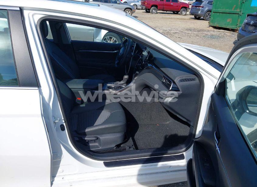 Photo 5 of 2024 Toyota Camry SE (VIN 4T1T11AK6RU897519)