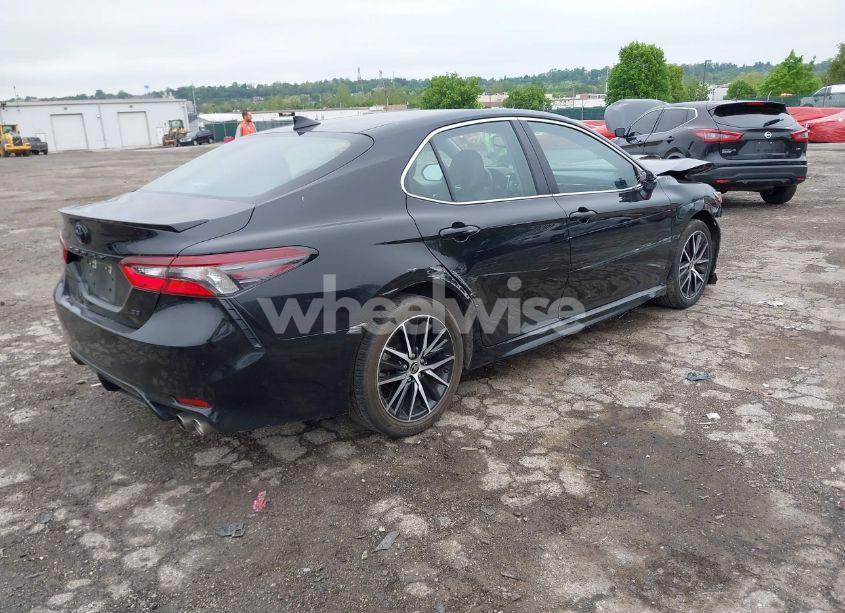Photo 4 of 2024 Toyota Camry SE (VIN 4T1T11AK6RU905831)