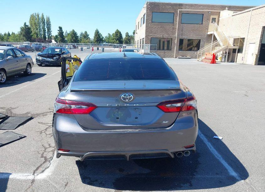 Photo 17 of 2021 Toyota Camry SE (VIN 4T1T11AK7MU613615)