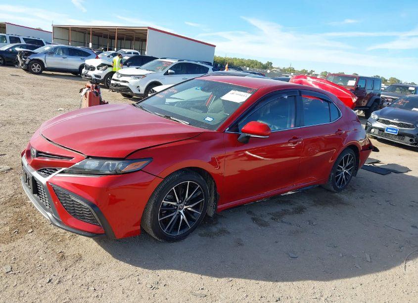 Photo 2 of 2022 Toyota Camry SE/SE NIGHTSHADE EDITION (VIN 4T1T11AK7NU011668)