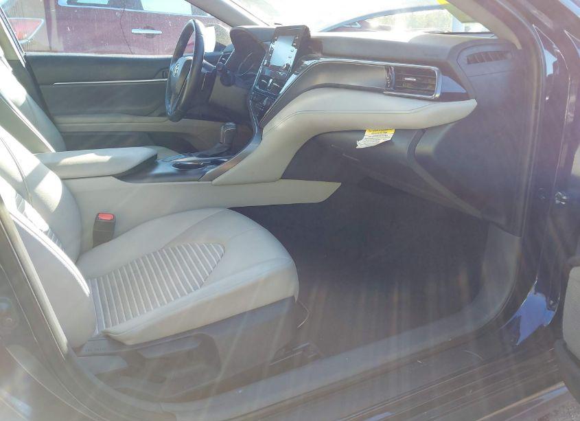 Photo 5 of 2022 Toyota Camry SE (VIN 4T1T11AK7NU641562)