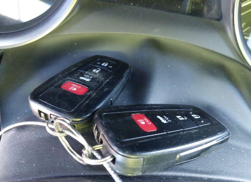 Photo 11 of 2022 Toyota Camry SE (VIN 4T1T11AK7NU679762)