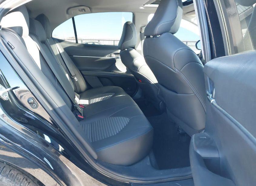 Photo 8 of 2022 Toyota Camry SE (VIN 4T1T11AK7NU679762)