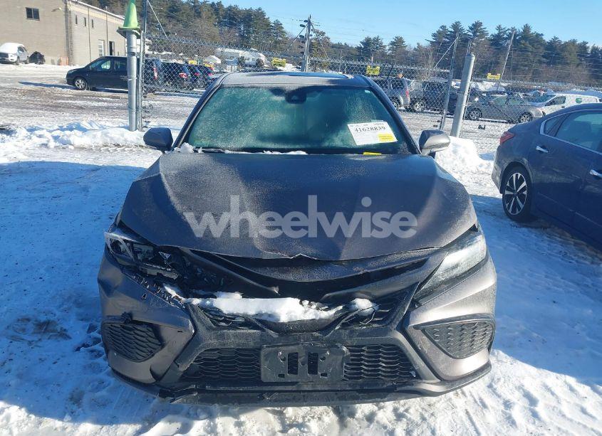 Photo 13 of 2022 Toyota Camry SE (VIN 4T1T11AK7NU690017)