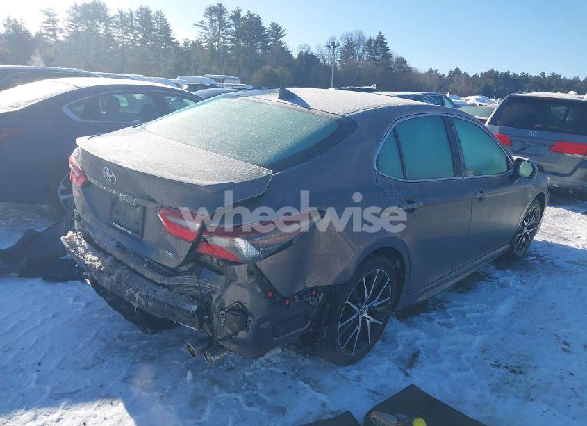 Photo 4 of 2022 Toyota Camry SE (VIN 4T1T11AK7NU690017)
