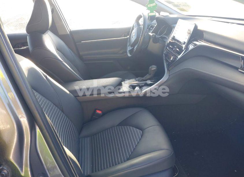 Photo 5 of 2022 Toyota Camry SE (VIN 4T1T11AK7NU690017)