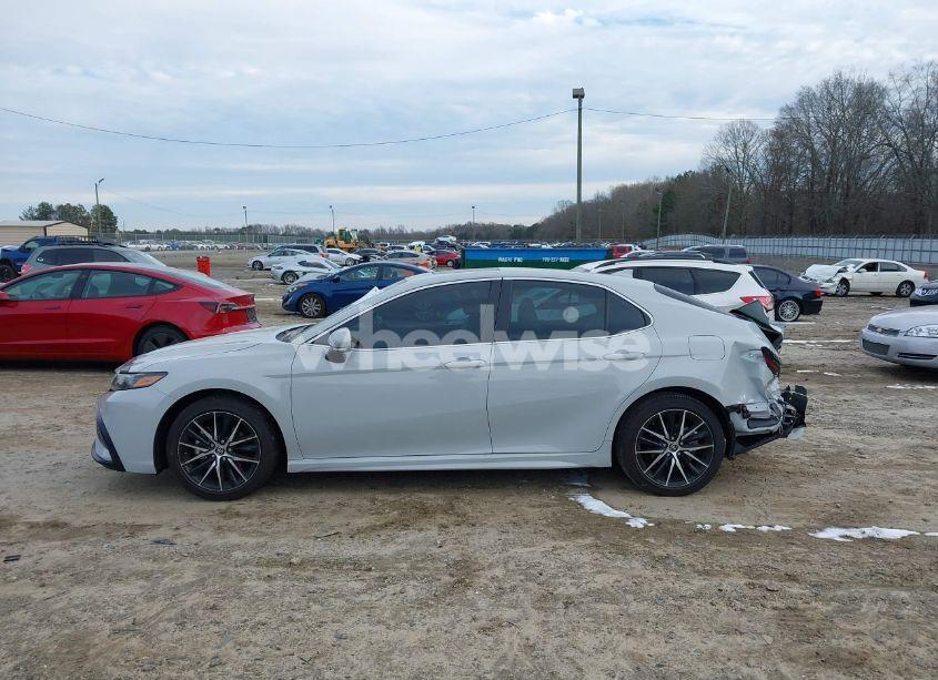 Photo 14 of 2024 Toyota Camry SE (VIN 4T1T11AK7RU238946)