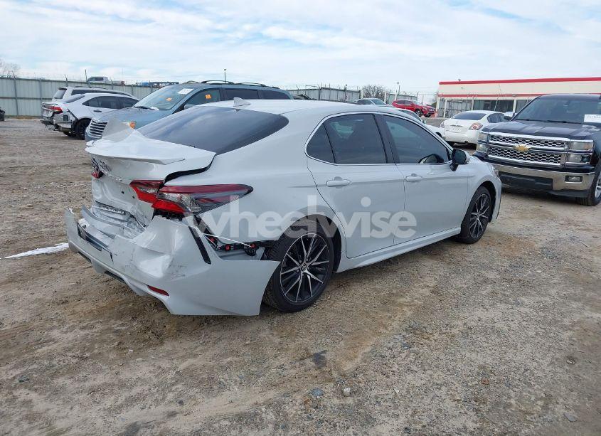 Photo 4 of 2024 Toyota Camry SE (VIN 4T1T11AK7RU238946)