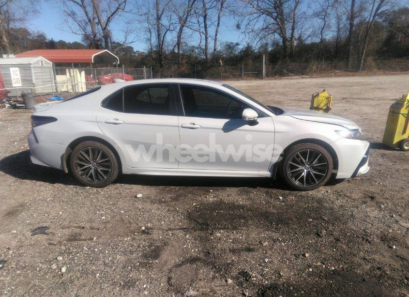 Photo 13 of 2024 Toyota Camry SE (VIN 4T1T11AK7RU245198)